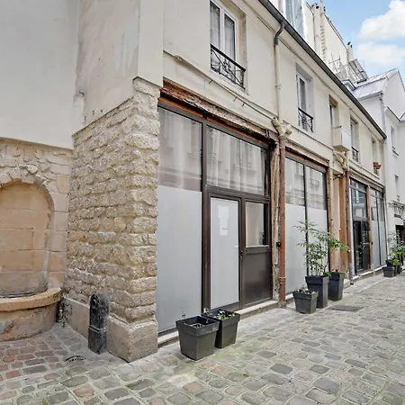 Magnificent -2br-4p- Le Marais Apartment *
